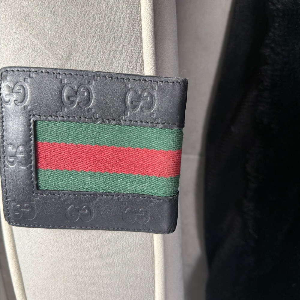Gucci Black Embossed Leather Card Case with Green and Red Web